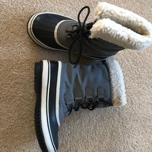 Sorel Winter Carnival Snow Boots 7.5